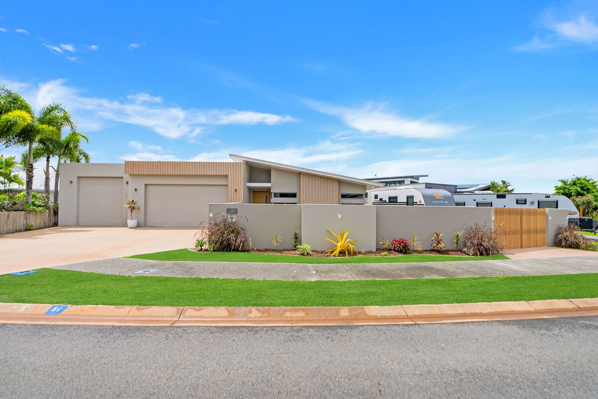 Bluewater Estate Custom House