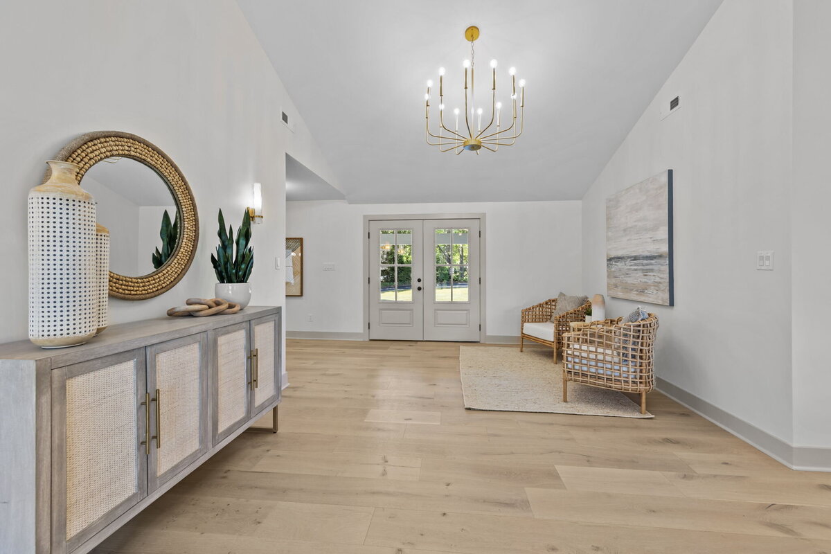 5-web-or-mls-4213Countryclub005