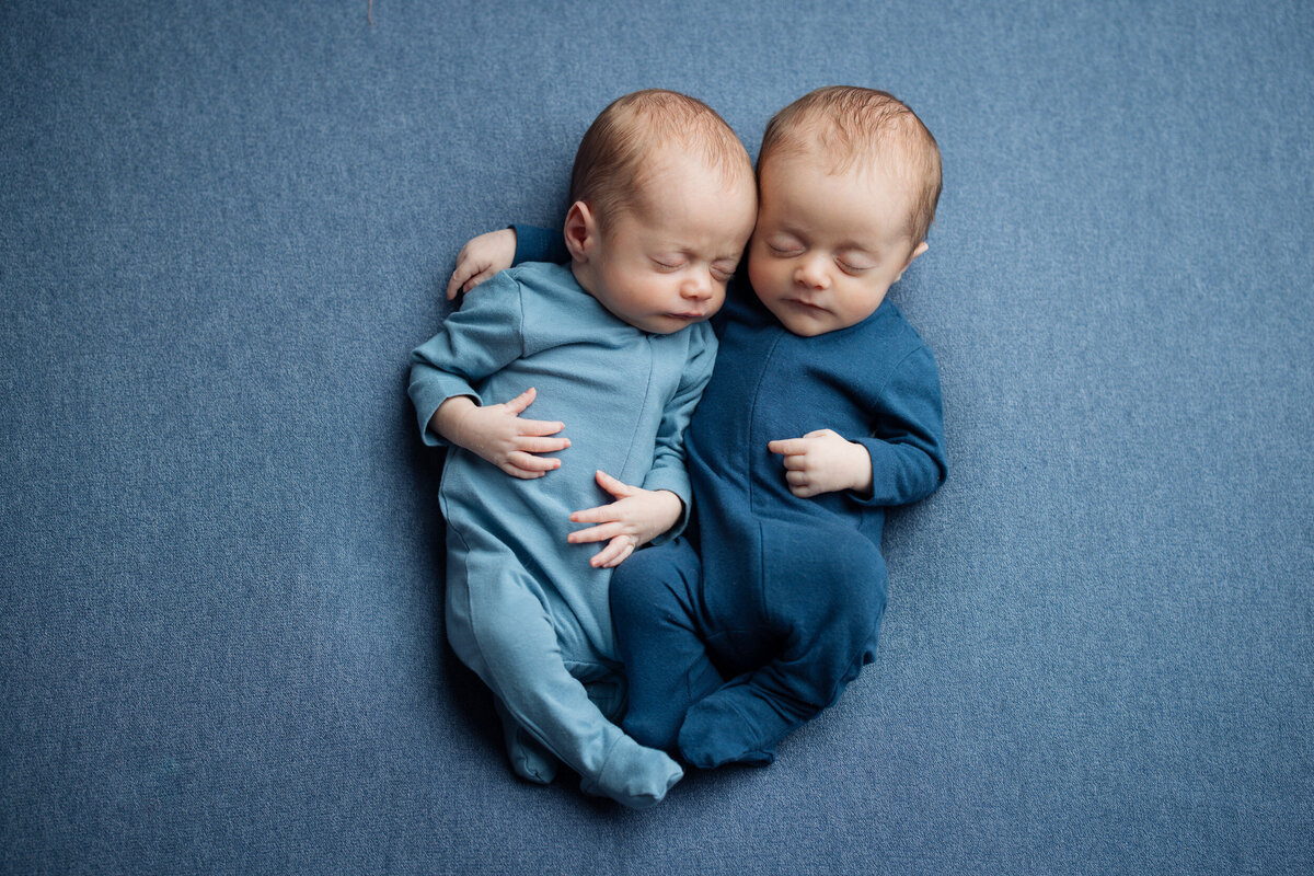 twin-newborn-session-canton-ga