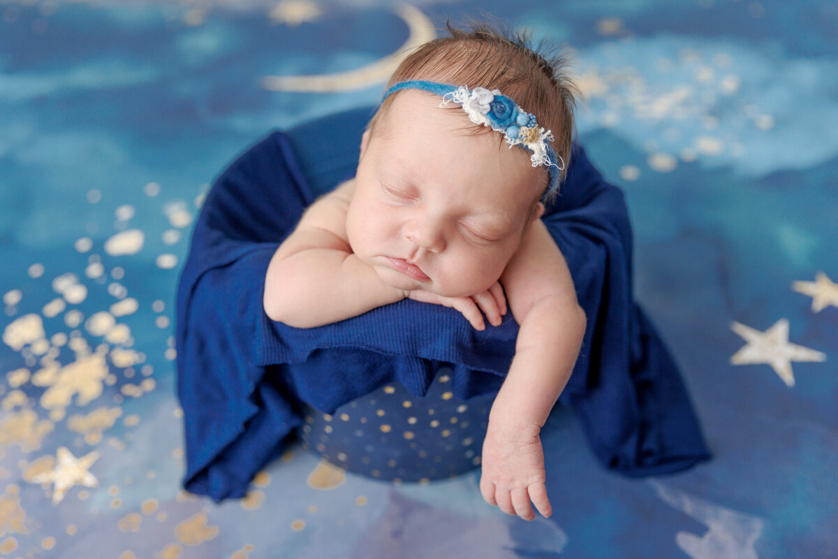 RO017Newborn083