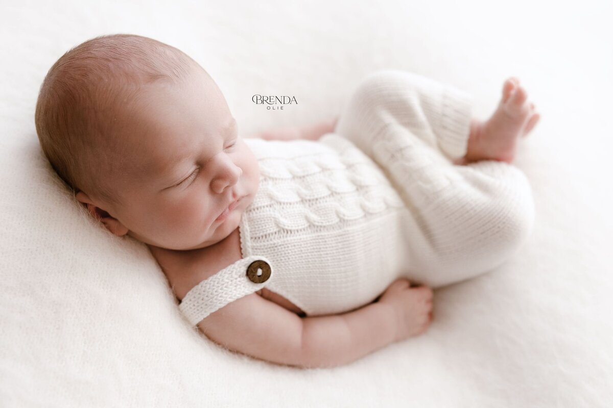 00008brendaolie- newbornshoots-