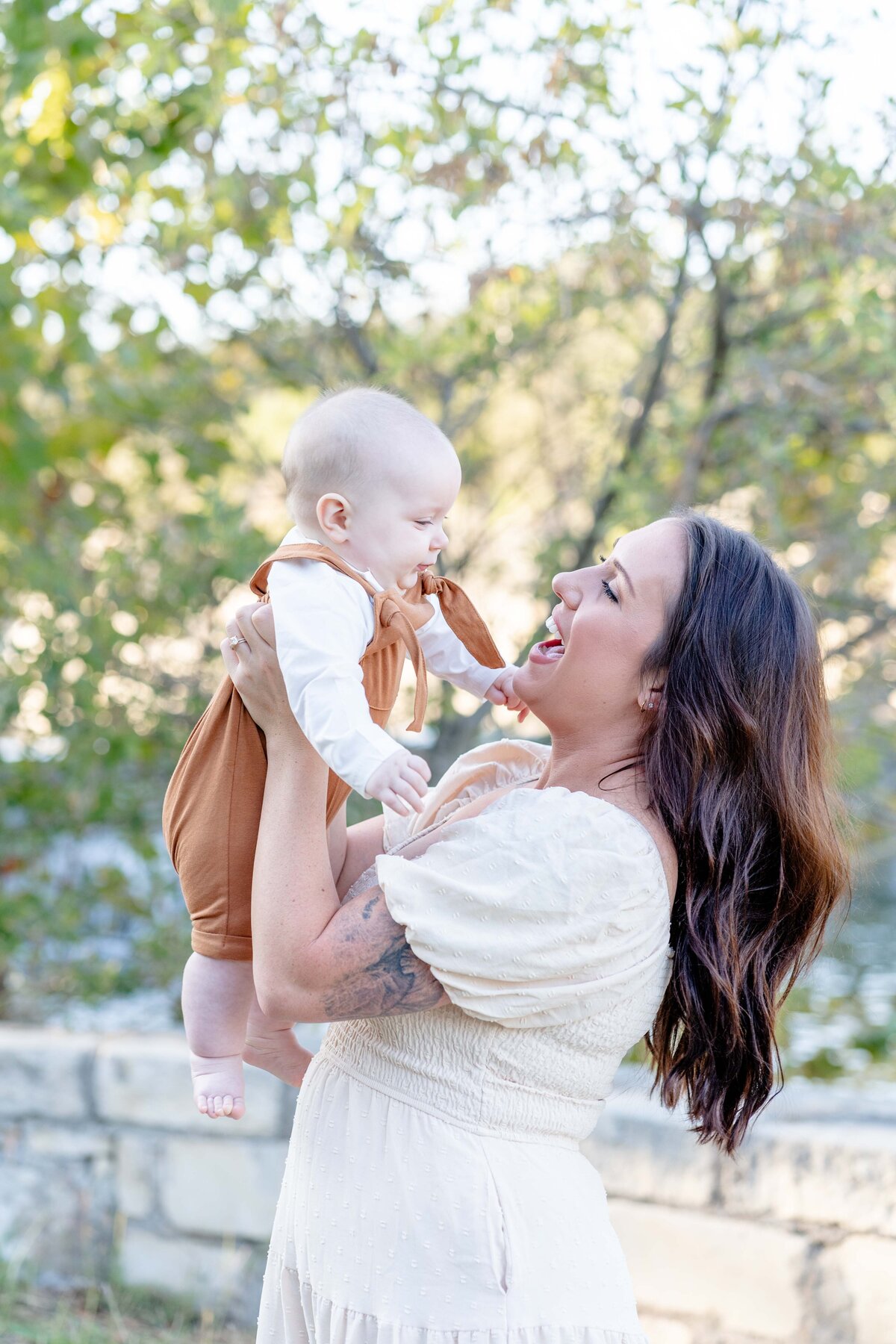 Austin-TX-Fall-Mini-Session-Magnolia-and-Grace-Photography-Co-AmberB-# (1)-15