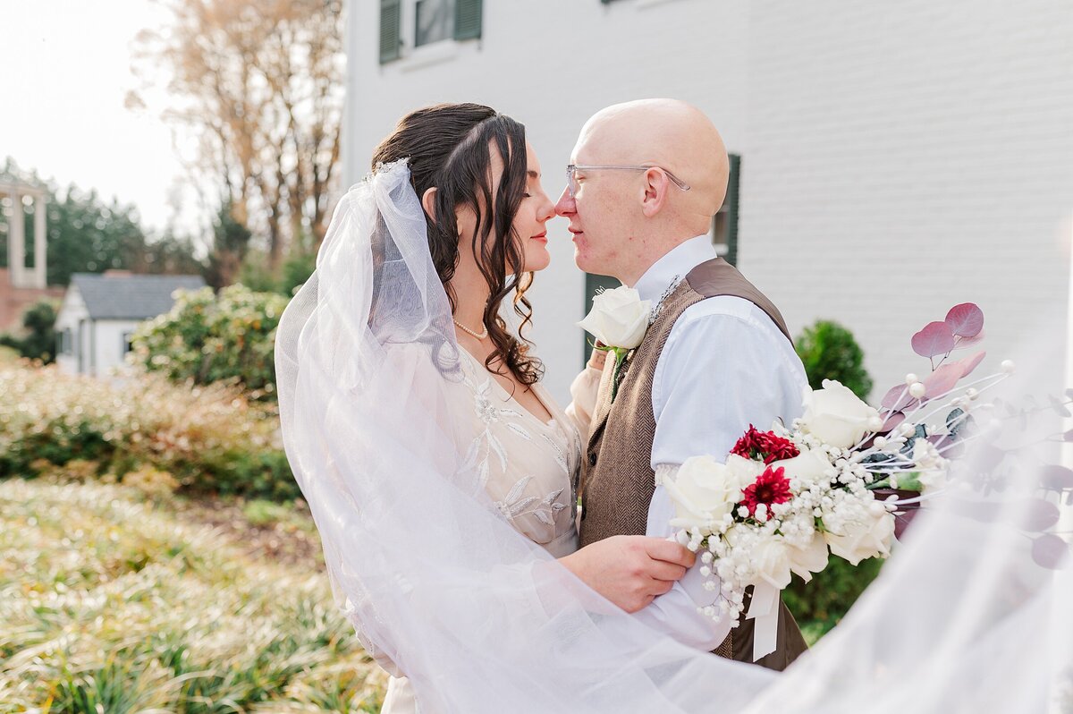 oakdale-inn-martinsville-va-winter-wedding-elsa-judkins-photography_1795