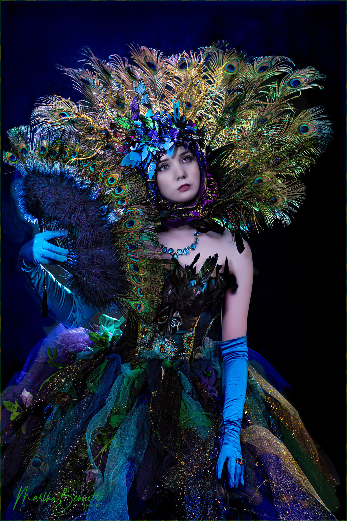 LAURUN TEVEBAUGH WITH FAN2