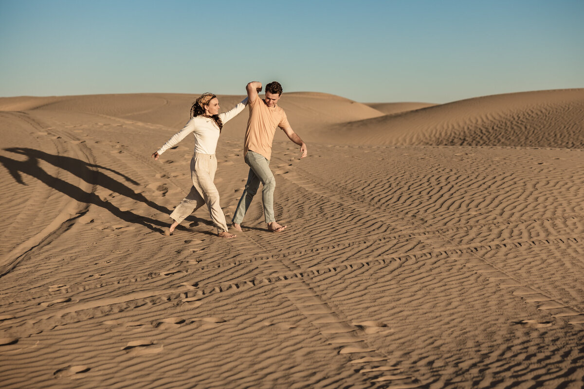 Lexi&SlatonSandDunes-2