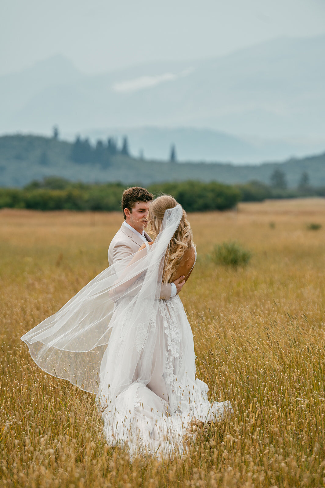 presley-gray-photo-Montana-ranch-elopement-0651