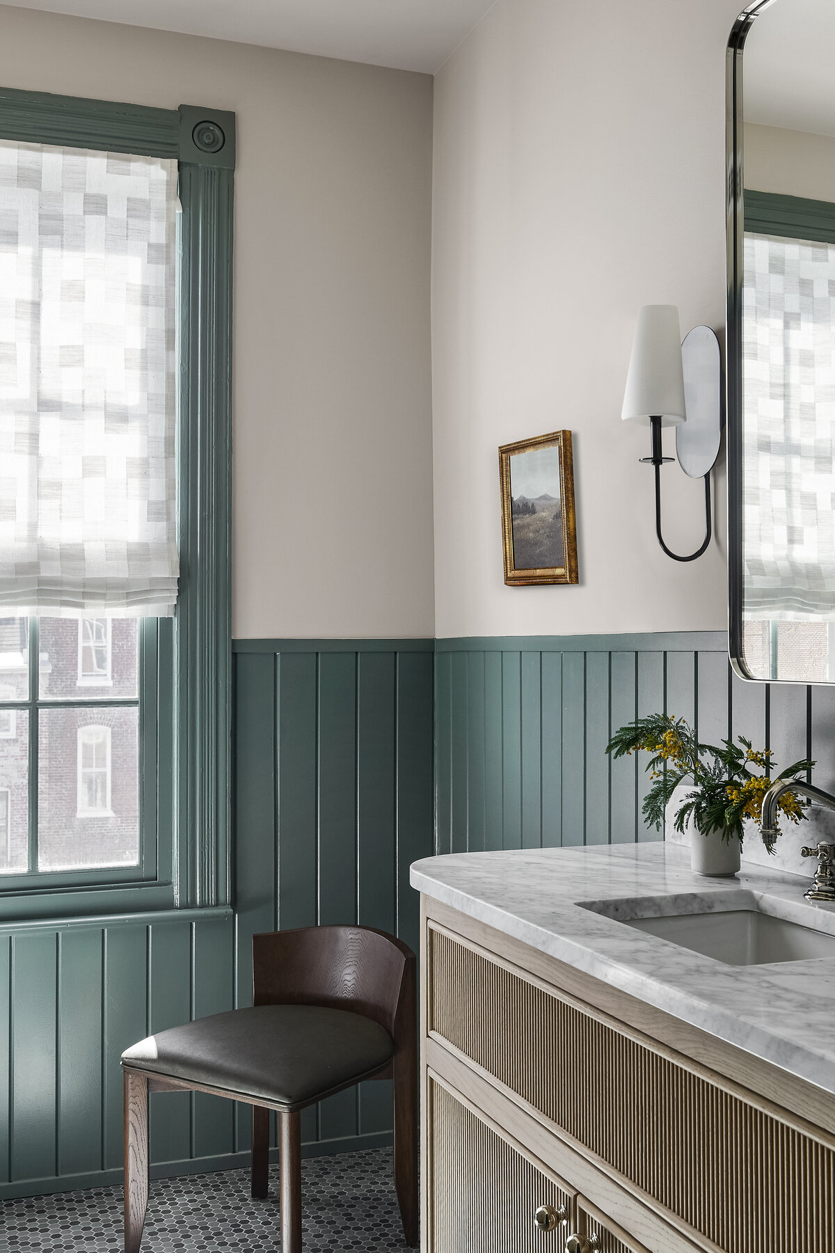 Logan Circle-Guest Bathroom-Sanabria