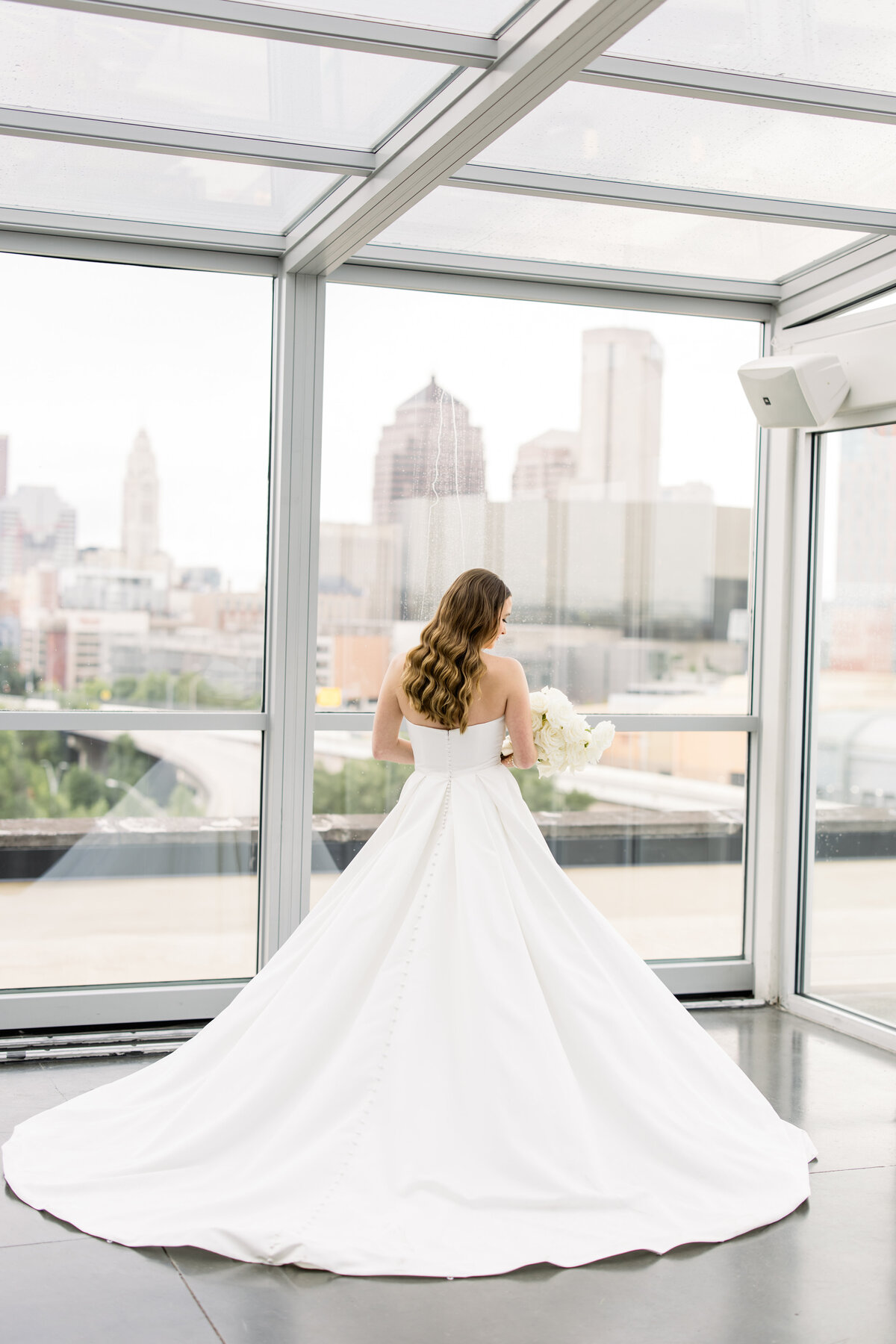 Luxury rooftop wedding at Revery North 4th Corridor in Columbus Ohio