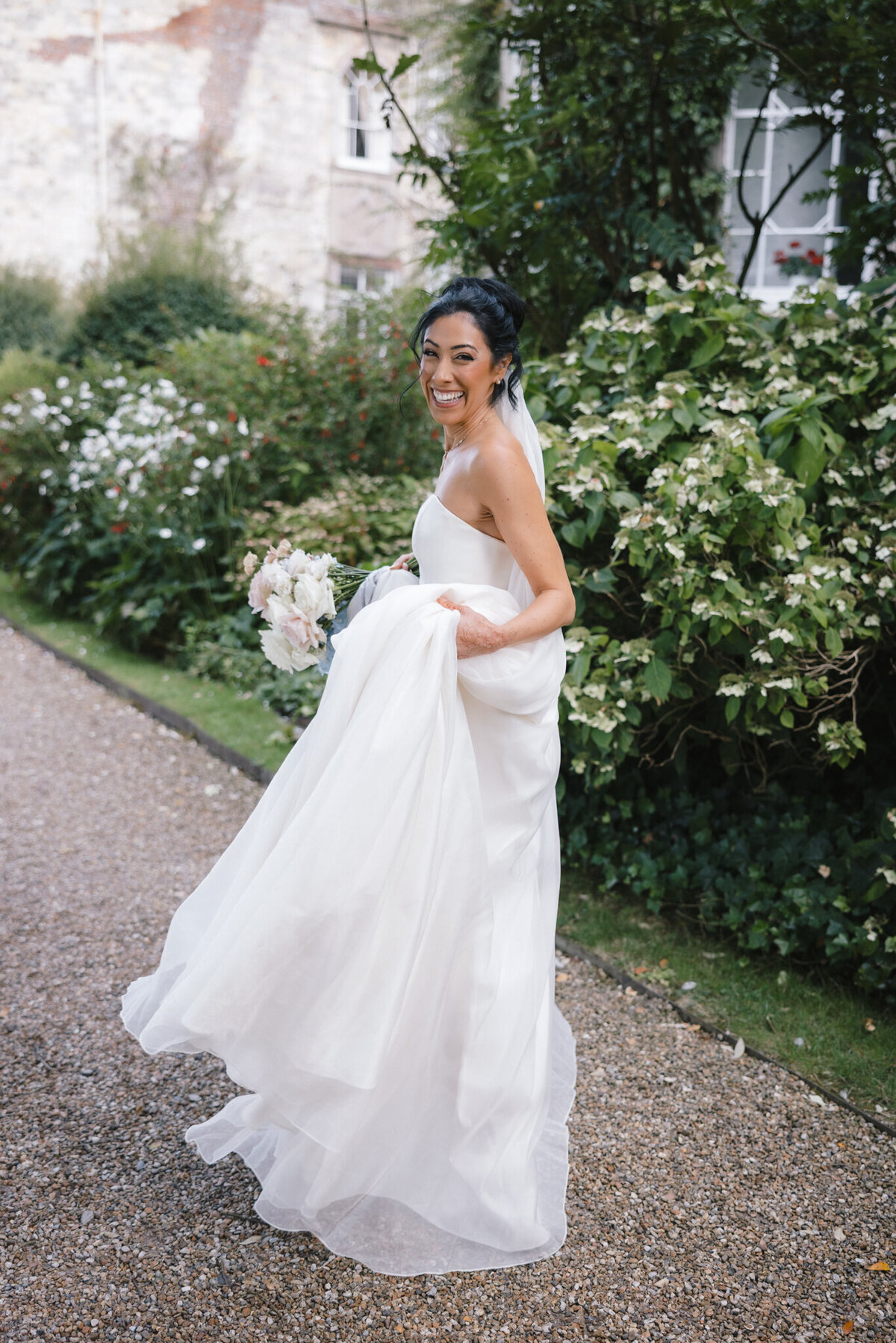 Natalie & Baba - Firle Place - Socials-28