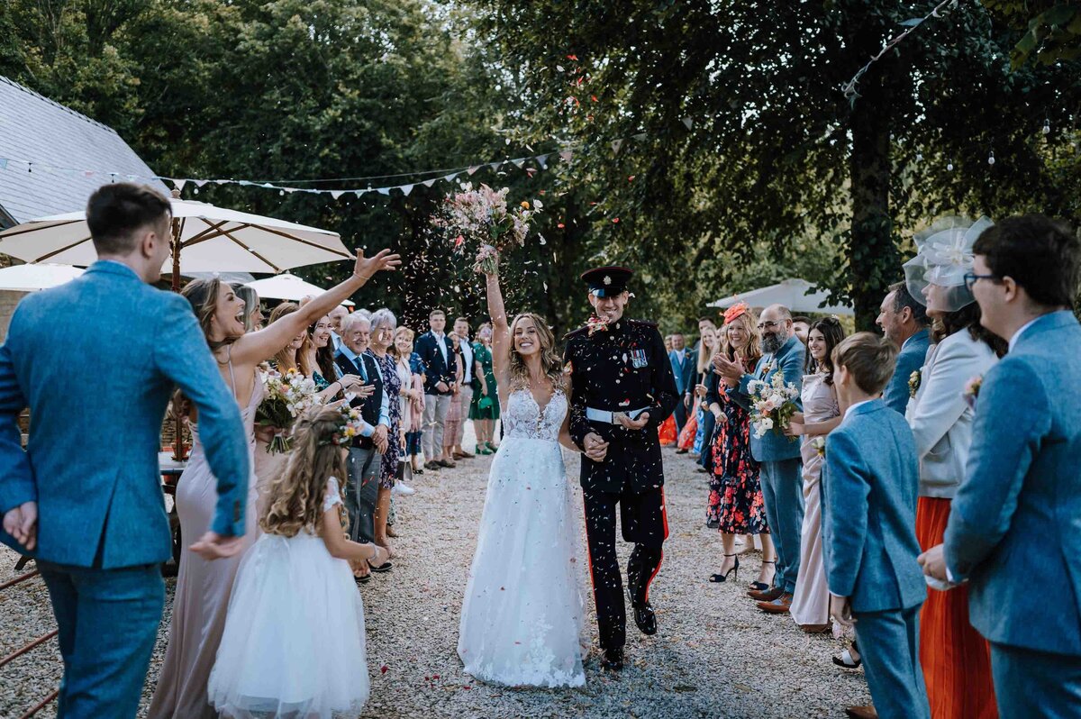 owlpen manor sarah and chris-3