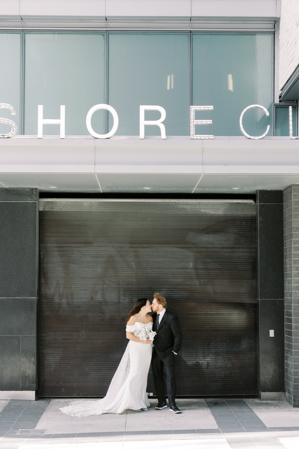 Toronto-Editorial-Wedding-Photographer_Ricardas-Restaurant-Wedding048