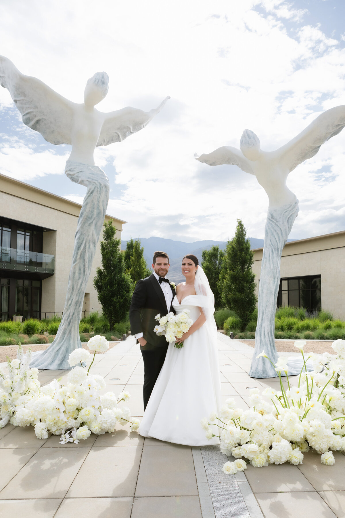 MeghanHemstra-Romantic-Hatley-Castle-Wedding-123