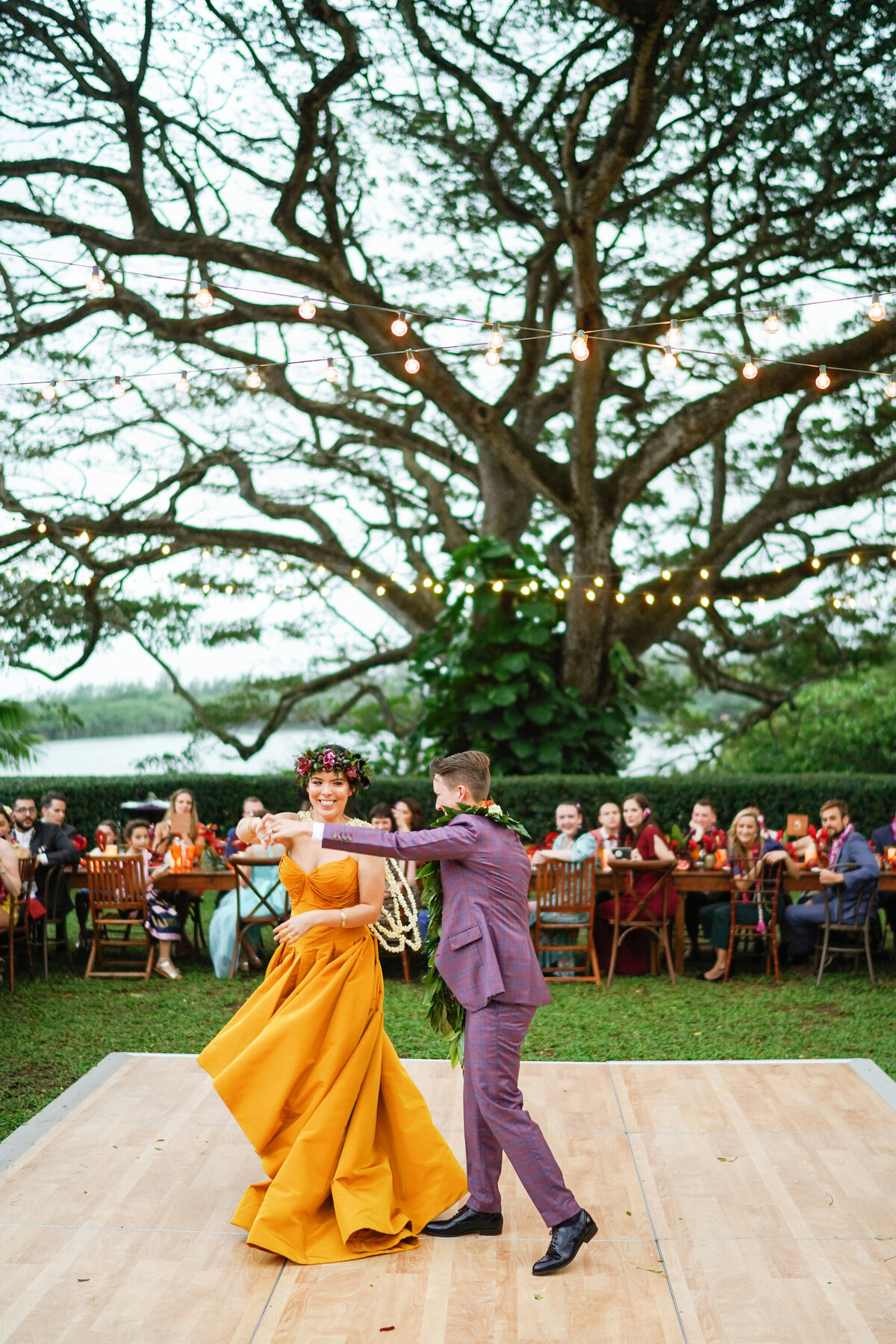 t kira & hannah 1025