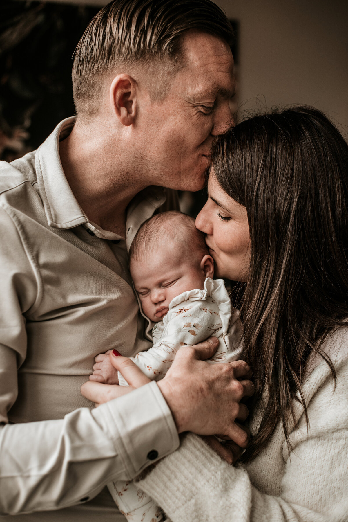 Jiscafotografie_newbornshoot-newbornfotograaf-lifestyleshoot-fotograafnijmegen-gezinsfotografie-35