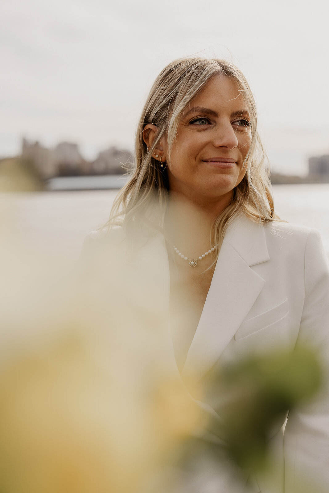 intimate wedding photographer brooklyn bridge