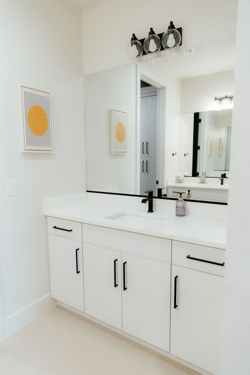 Beezah_FrankiesPlace_ALL-202