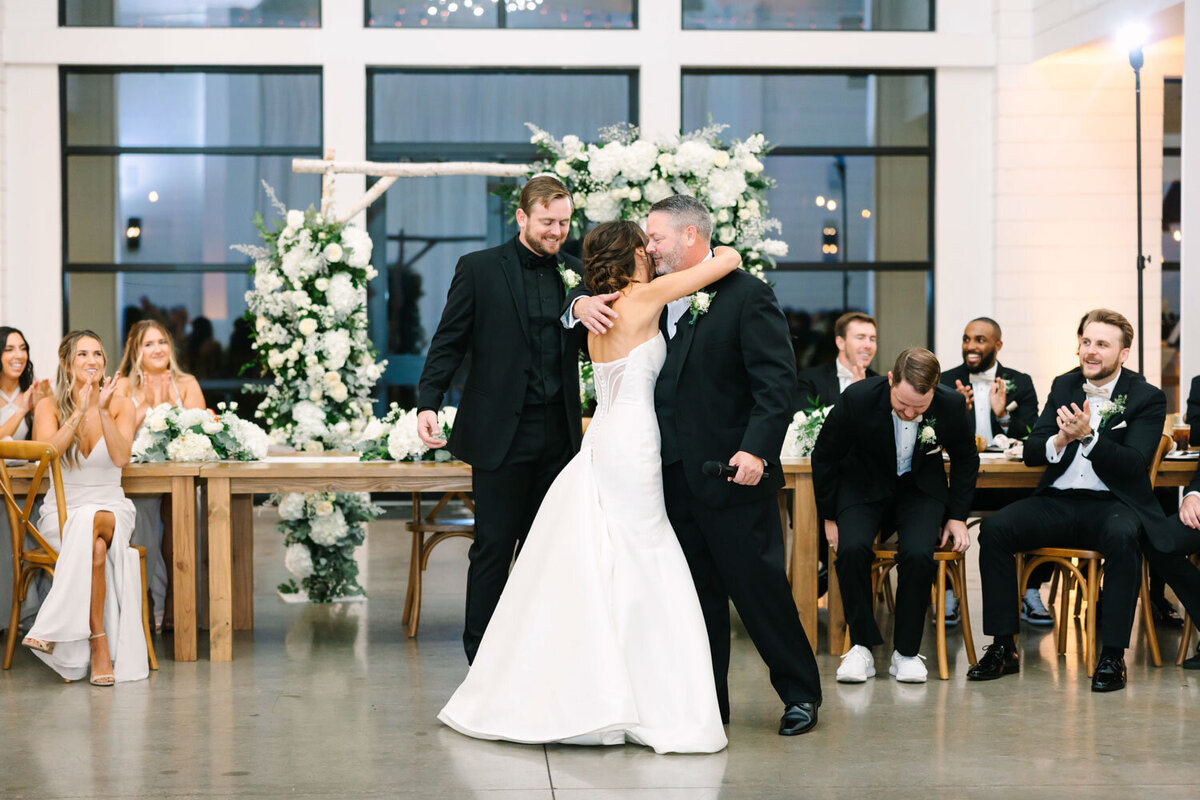 Sydney-and-Carsen-Luxury-wedding-in-Dallas-Texas-Bella-Vista-Wedding-Planning-027