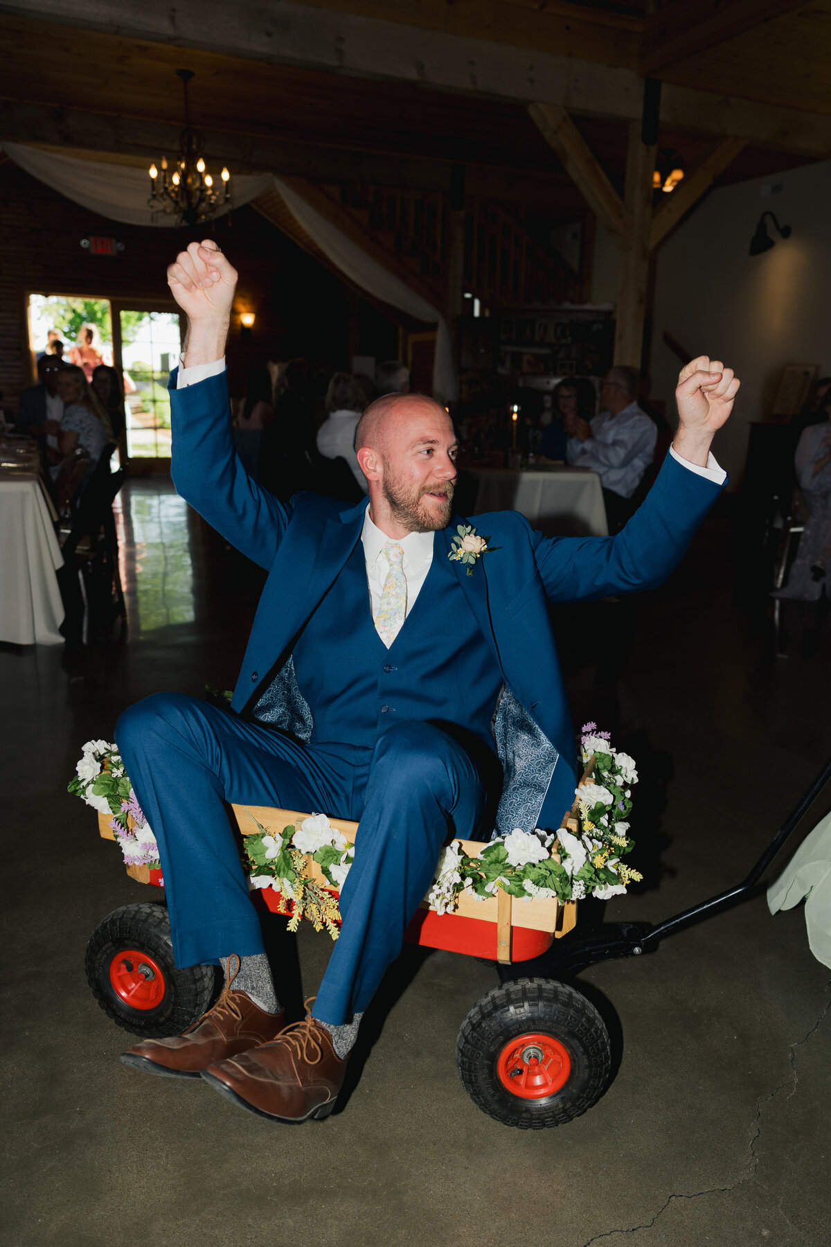 Sydney and Brant's Rustic Midwest Wedding Photography-512