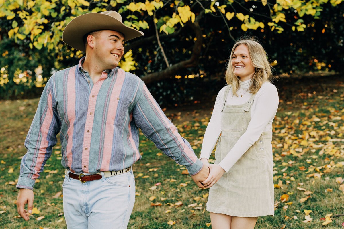 Centennial Park Engagement Session 21