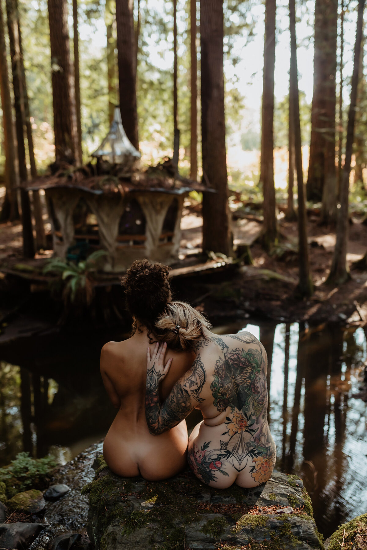 duo-mushroom-cabin-52