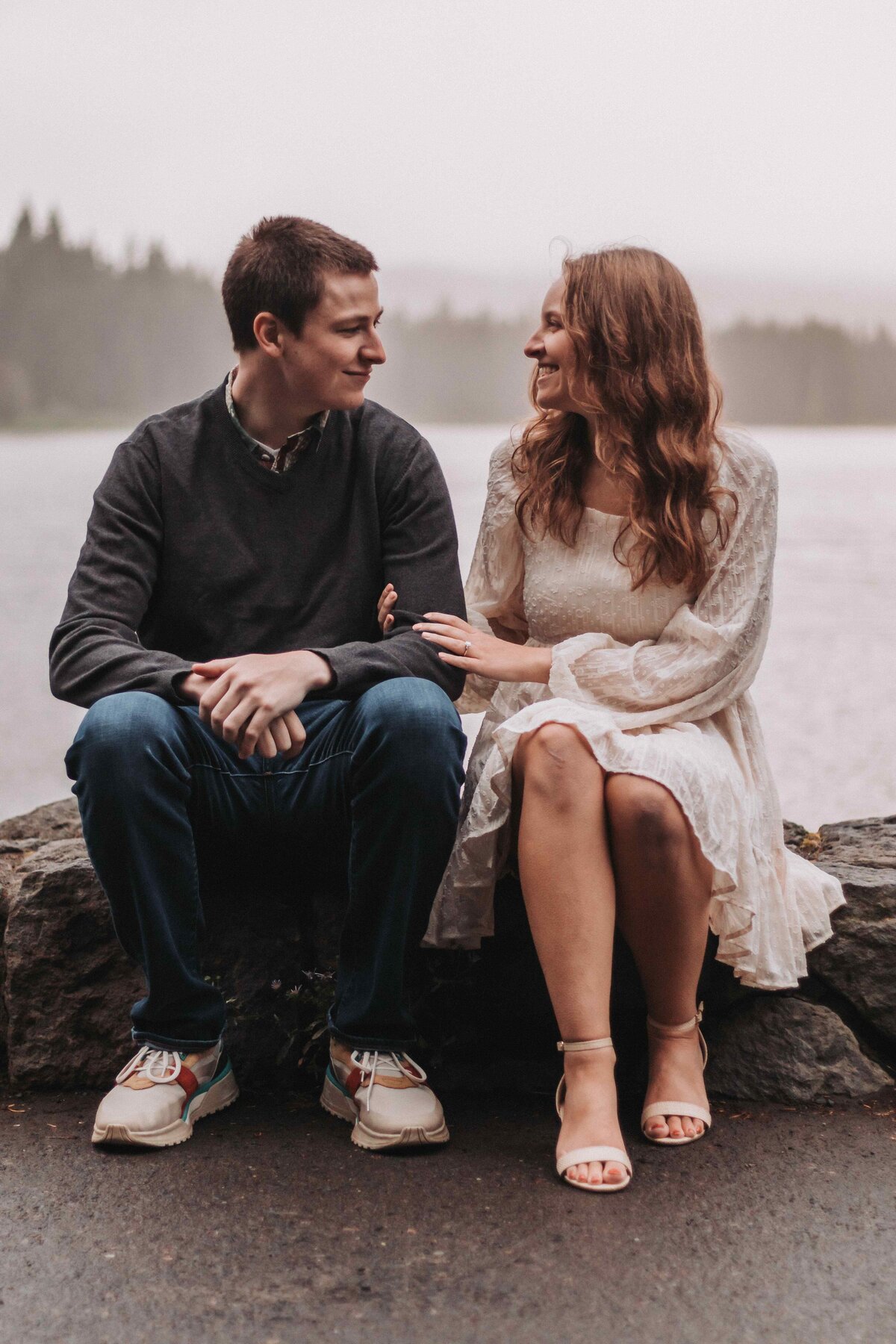 trillium-lake-engagement-photos-26