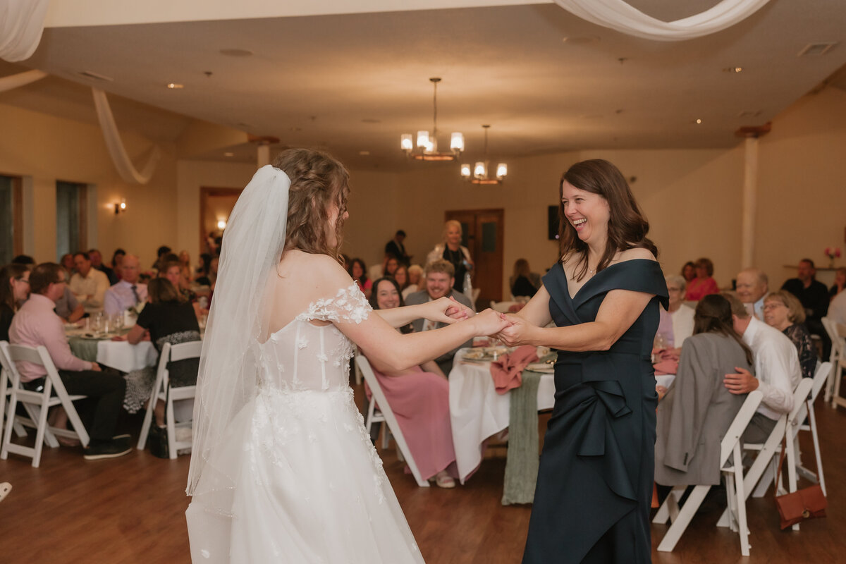 672-Nina & Noah - Final Edits - Detroit Photographer - Mariah Kasten Photo