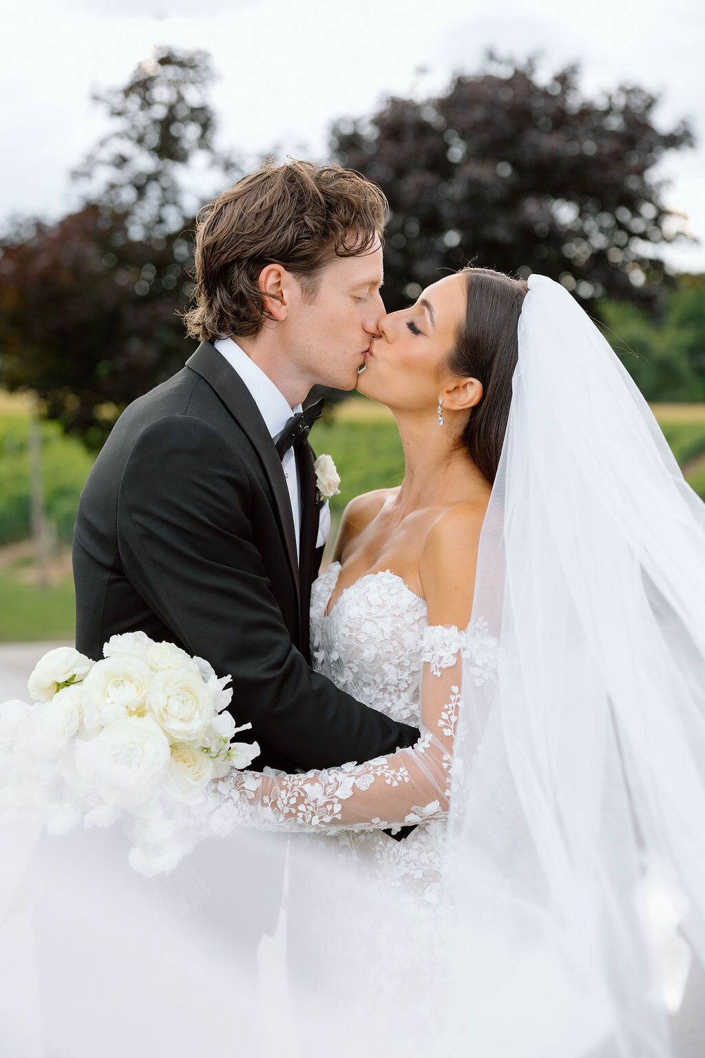 Ally&AustinWedding222