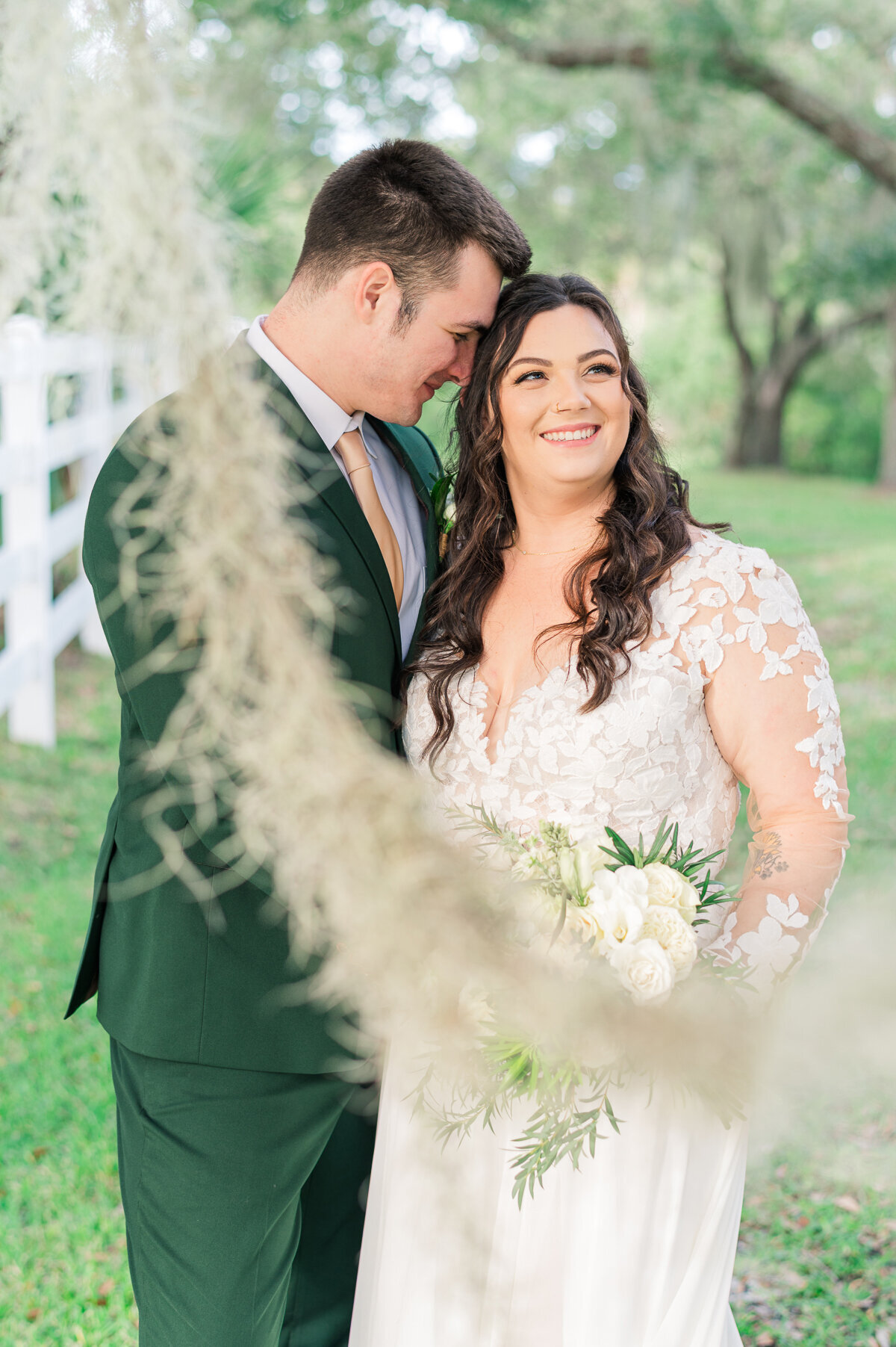 Amber & Mike | Up the Creek Farms Wedding | Lisa Marshall Photography-17