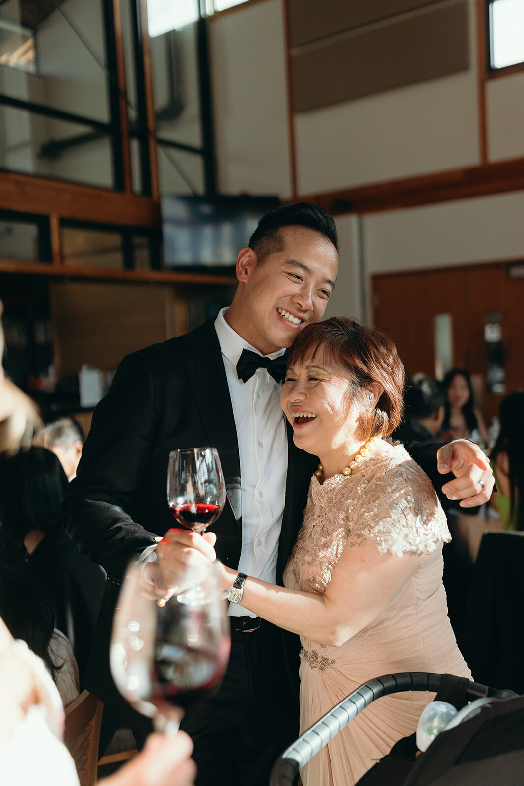romantic-modern-wedding-earls-loft-vancouver-thegodards