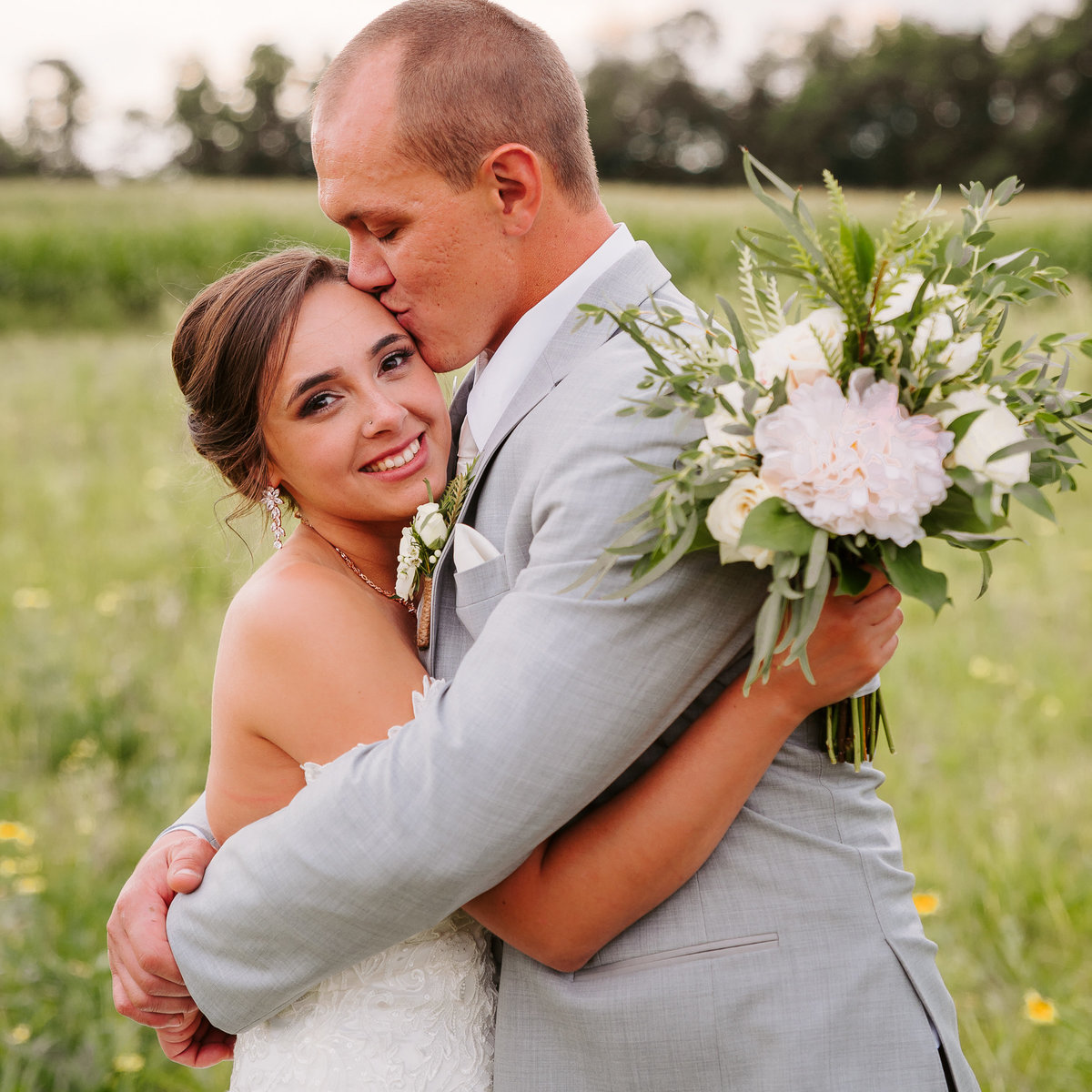 misty farm bride groom kissing ann arbor mi