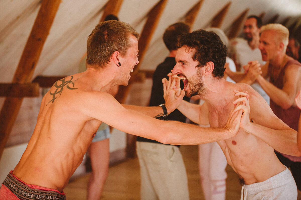 Embodied-intimacy-summer-camp-Skeppsudden-photography-ZitaM-498