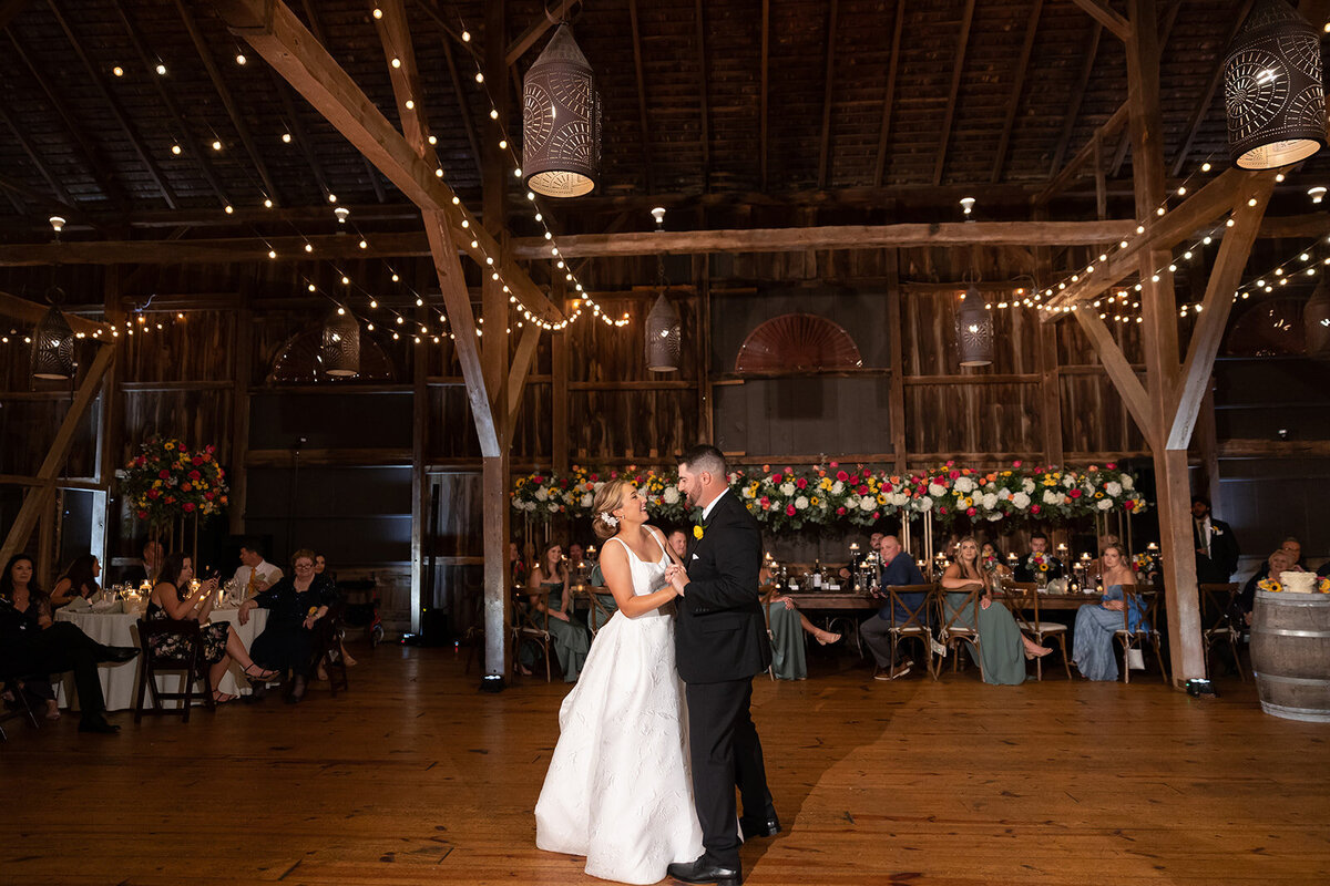 loudoun-studios-barn-weddings-loudoun-county-va00011