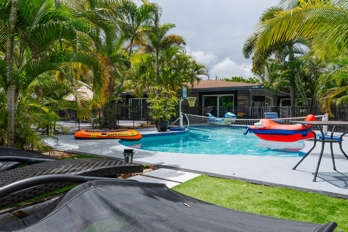 Pool (3)