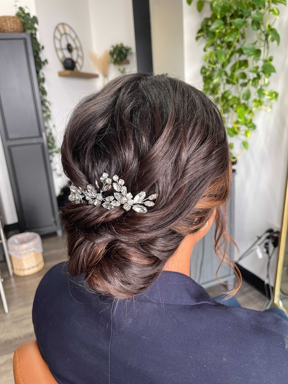 updo with accessory