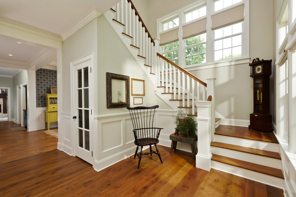 foyer with white stiarwell