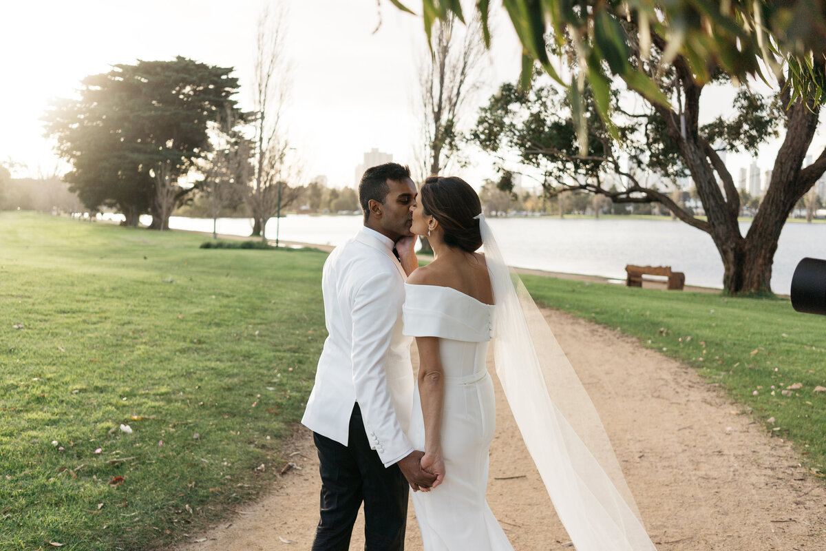 Courtney Laura Photography_ The Carousel Albert Park_ Melbourne City Wedding Photographer_ Viji and Lana-647