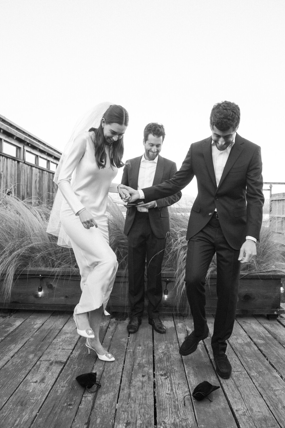 meg-smith-wedding-photographer-inverness-lodge-intimate-wedding-028
