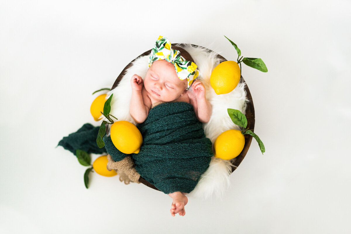 Unique Pgh Newborn photographer-4-1