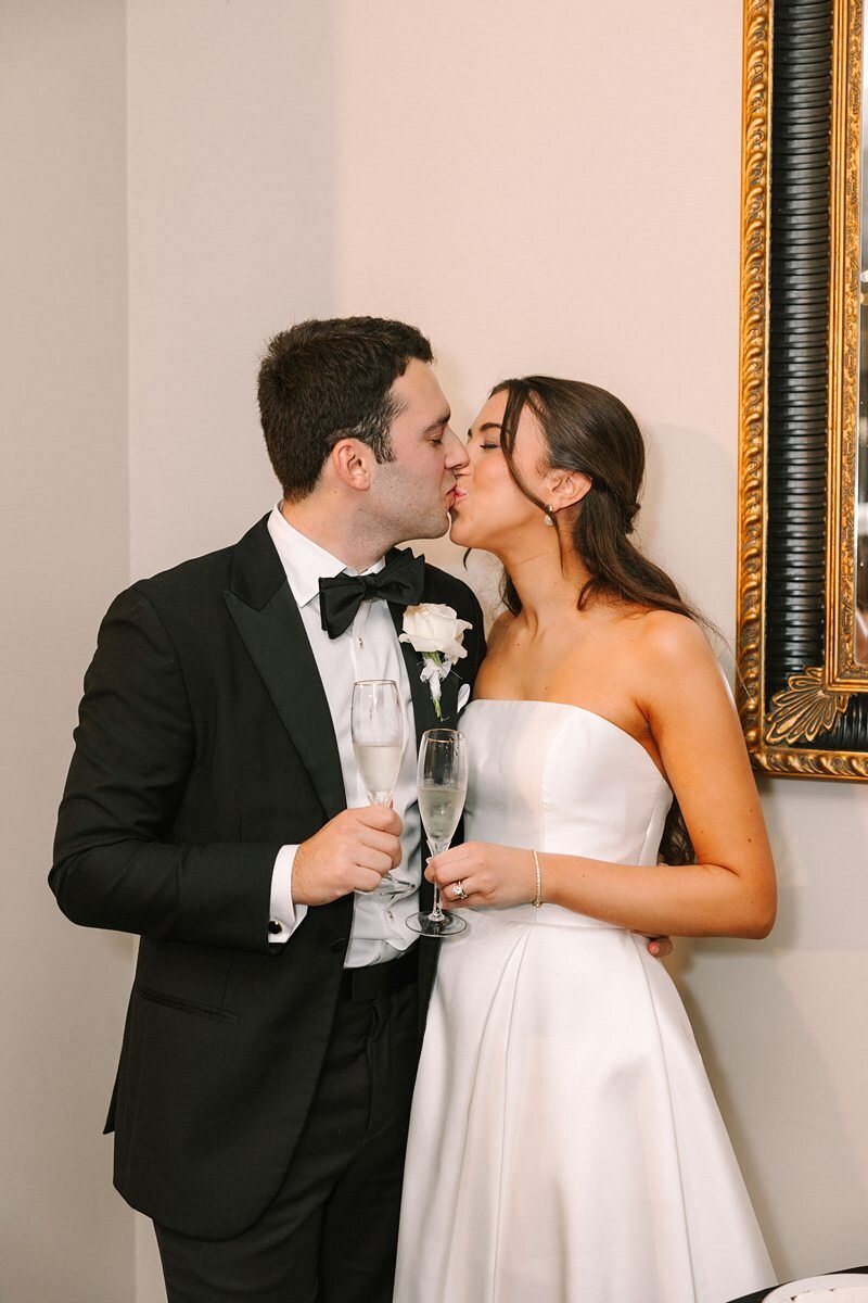 evansville-country-club-black-and-white-reception40