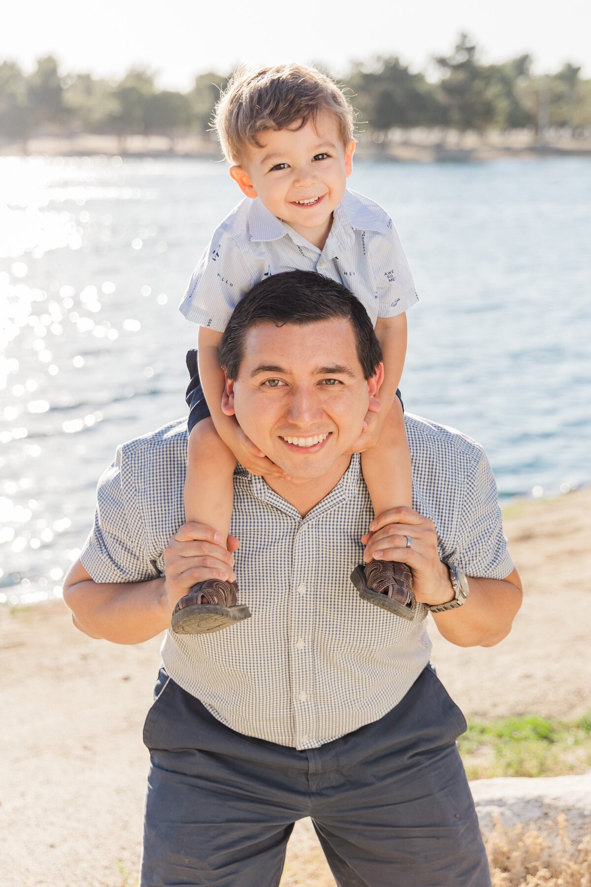 Lake-family-portrait-Aronoff-Photography-2