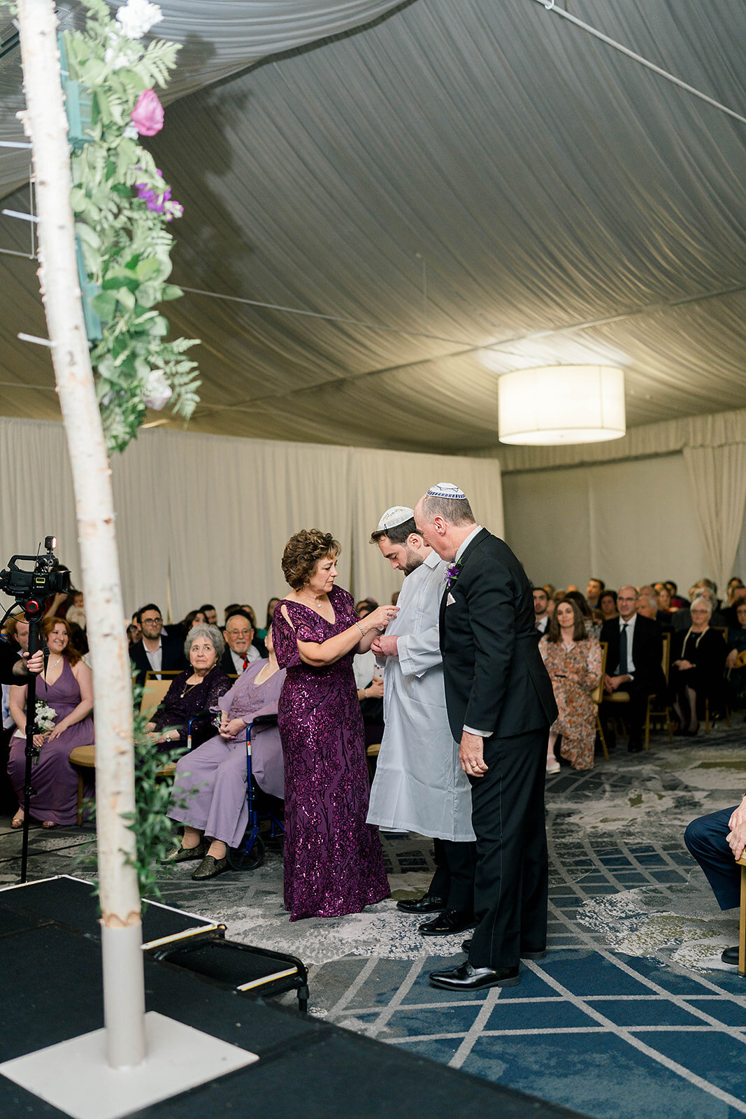 Eliana-Melmed-Photography-Chicago-LosAngeles-Jewish-WeddingPhotography-Chuppah-00070