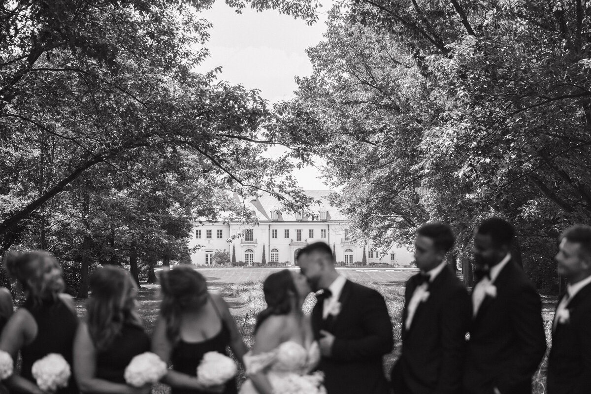 Indianapolis candid wedding photographer outdoor celebration