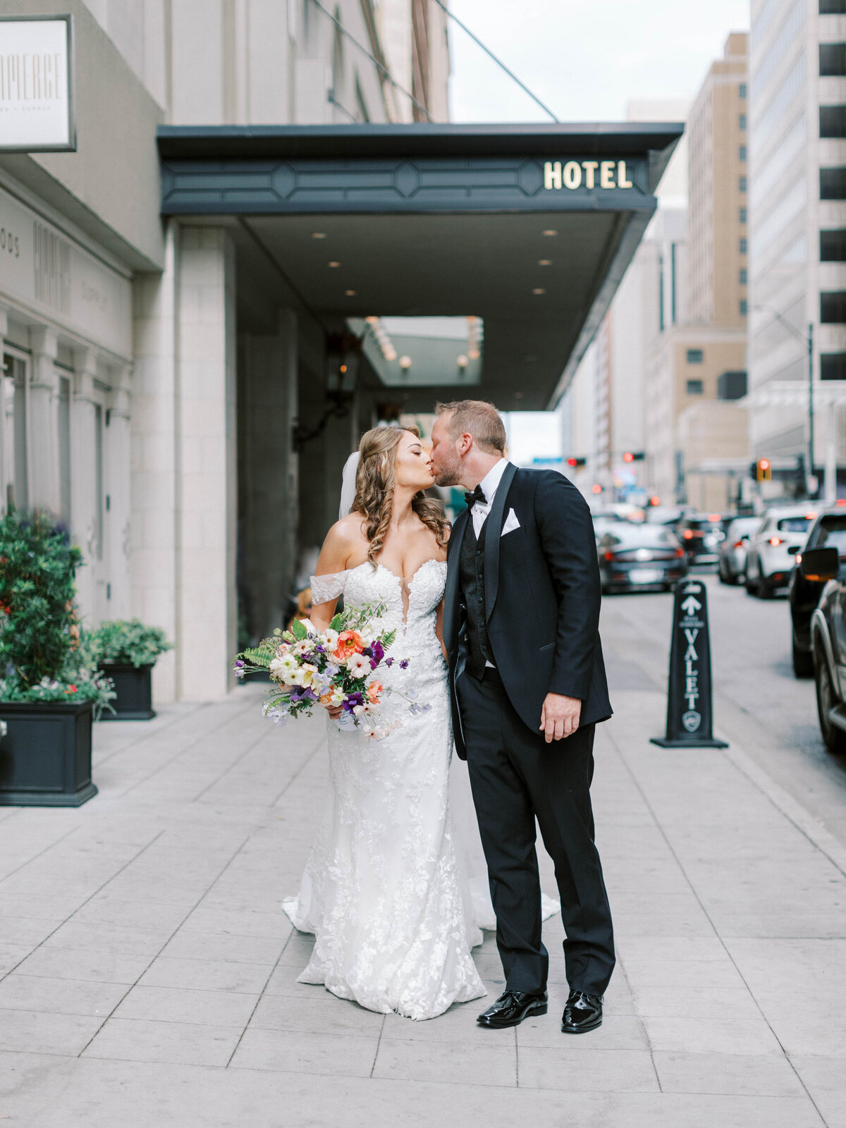 fine-art-wedding-photography-dallas-bride-groom-portraits-adolphus-hotel-11