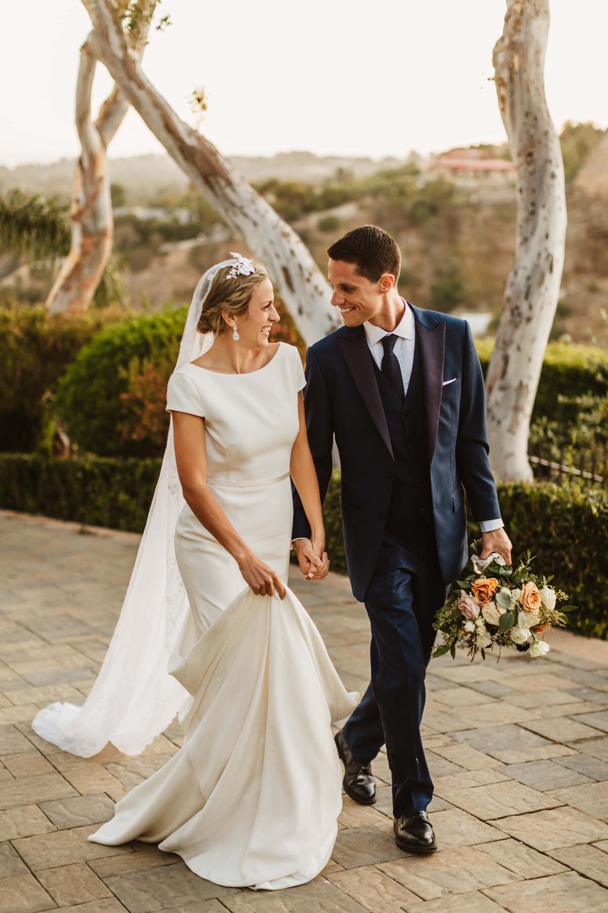 bride-groom-walking