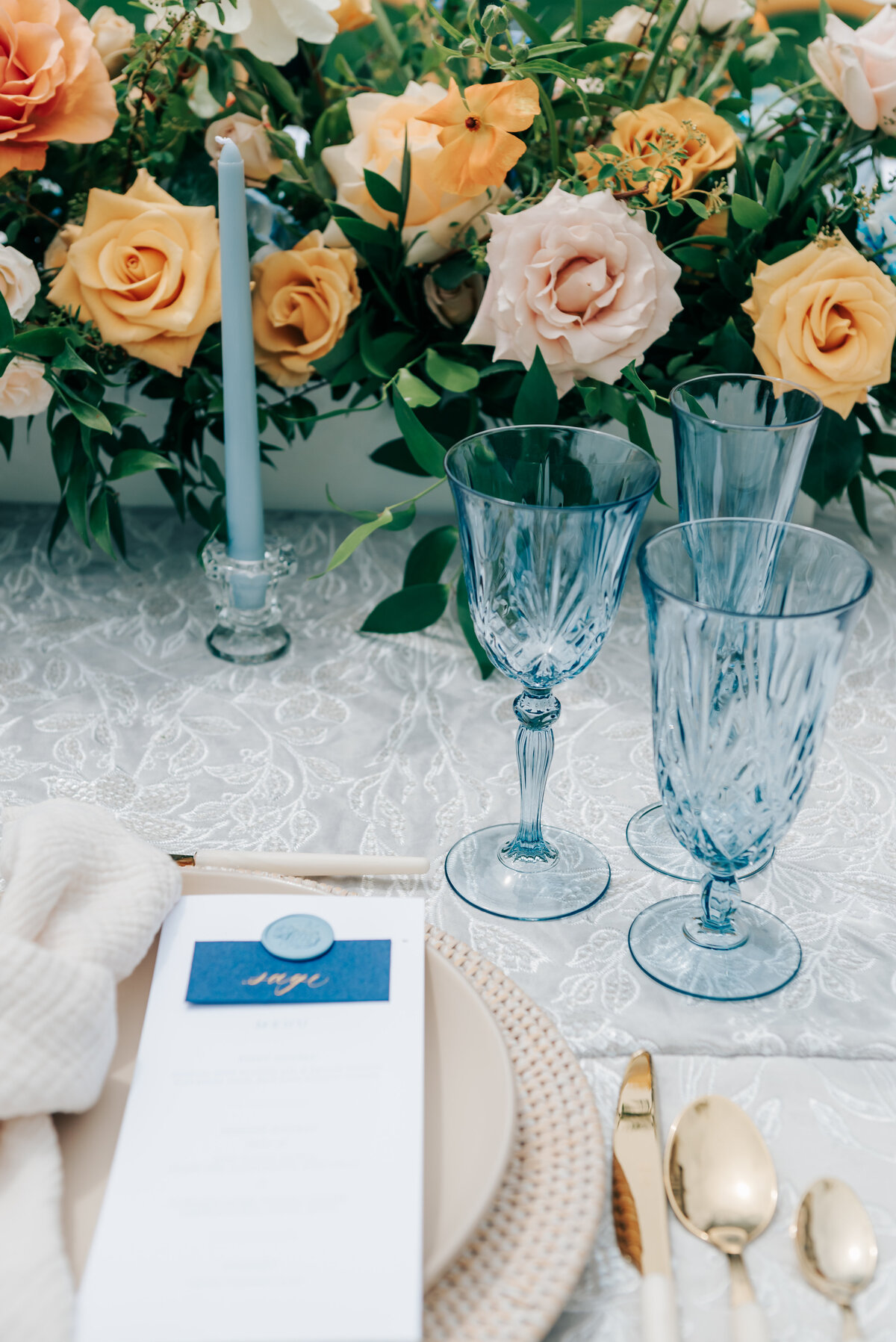 MICHIGAN-WEDDING-PHOTOGRAPHER-CAPTURED-BY-KELSEY-WAR-MEMORIAL-KL-25