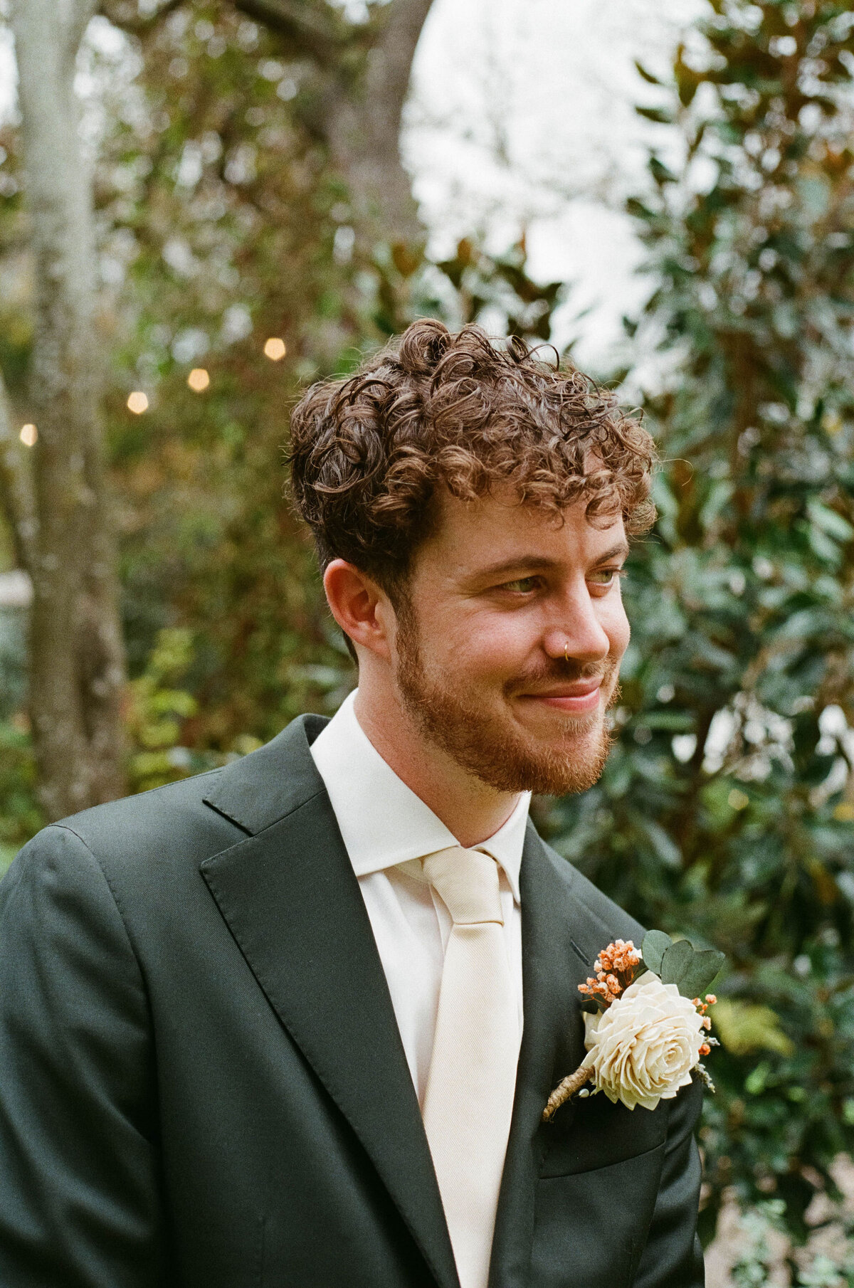 Lindsey&AlexWeddingPhotos_Film_AustinWeddingPhotographer_HereafterFilms_-35