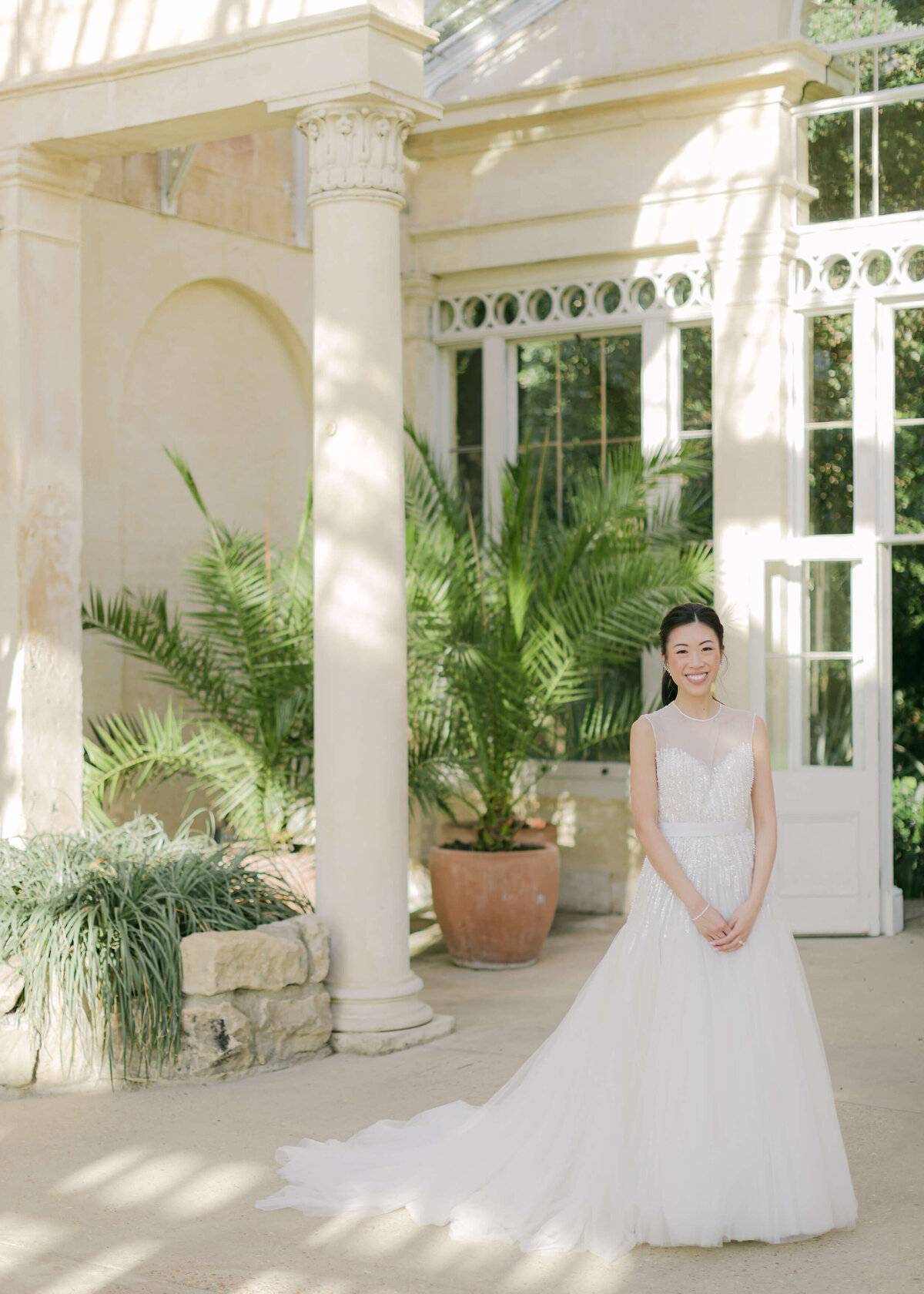 chloe-winstanley-weddings-syon-park-elie-saab-bridal-portrait-conservatory