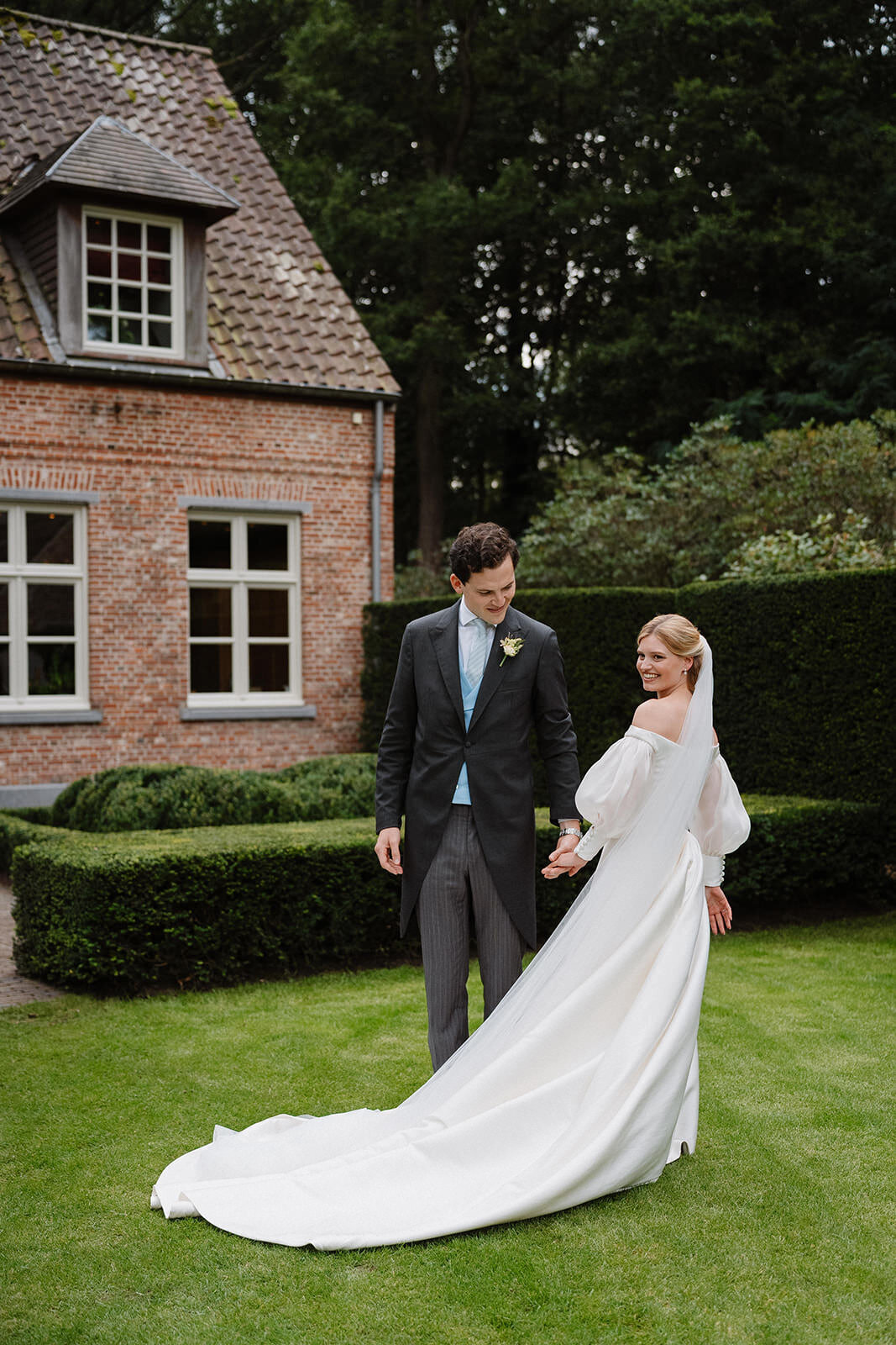 luxurious-royal-like-wedding-belgium-00034