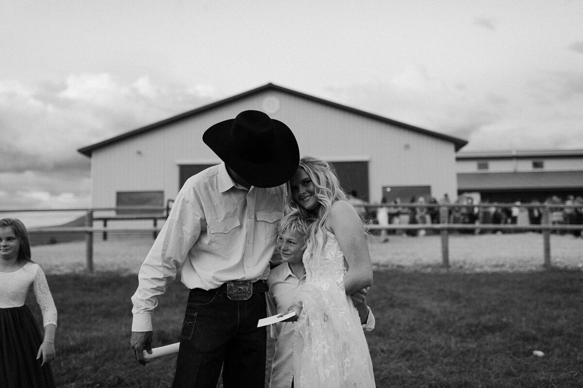 presley-gray-western-montana-wedding-0816 2