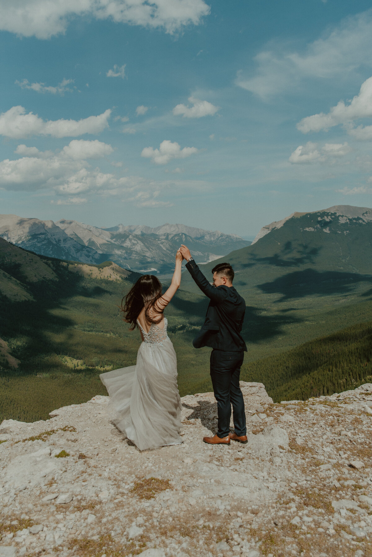 couple portraits on a mountaintop in Kananaskis, Alberta